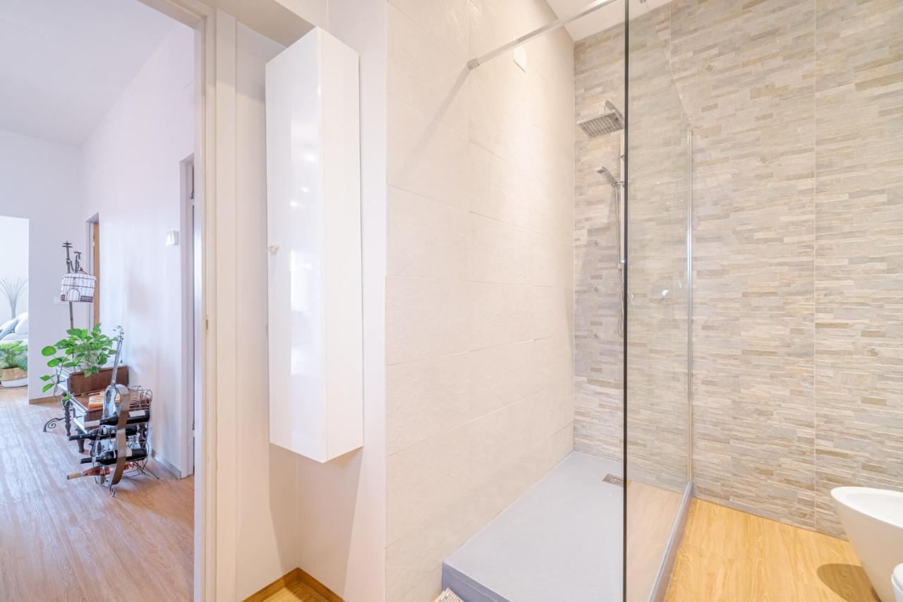 Bright Apartment A Few Steps From Via Garibaldi Genua Exterior foto